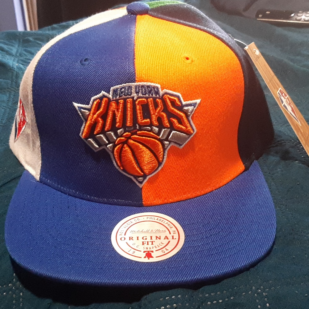 New york knicks mitchell & ness hat
